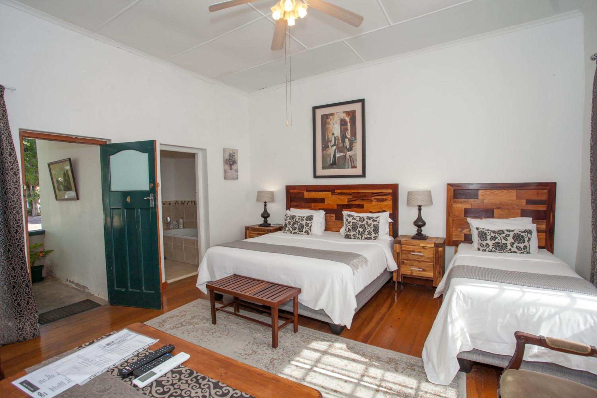 Steytlerville Royal Hotel Dış mekan fotoğraf