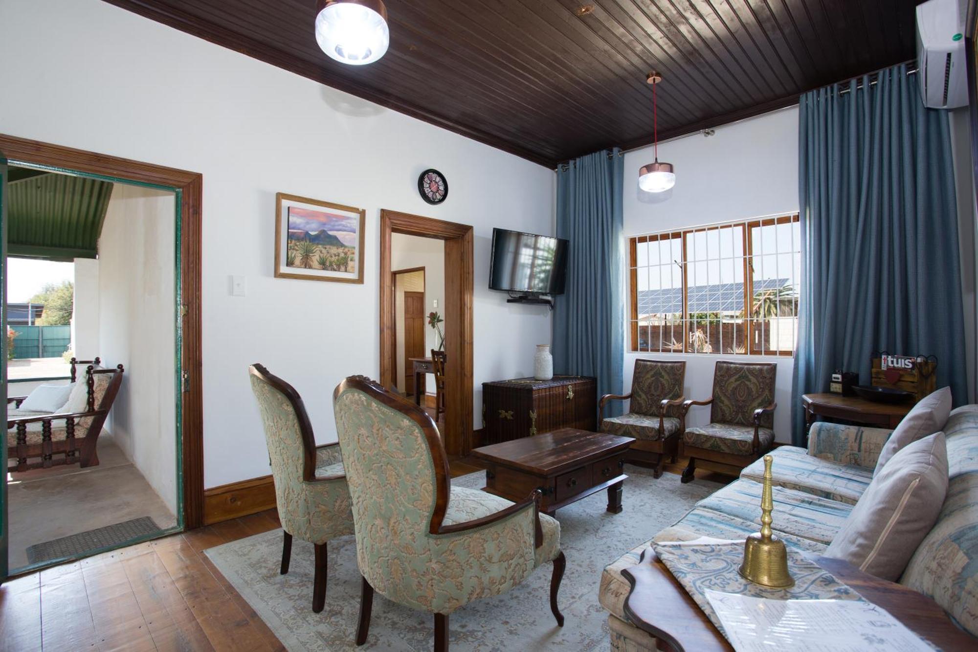 Steytlerville Royal Hotel Dış mekan fotoğraf